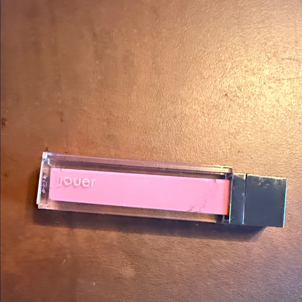 jouer Liquid Lip Gloss in Soft Pink